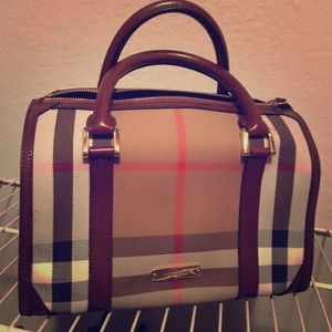 100% Authentic Burberry handbag